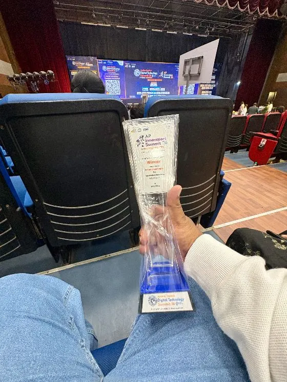 The DeepTech Innovation Award trophy presented to Vahini Technologies